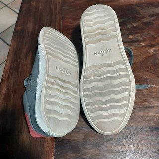 Scarpe Hogan grigie con dettagli rossi