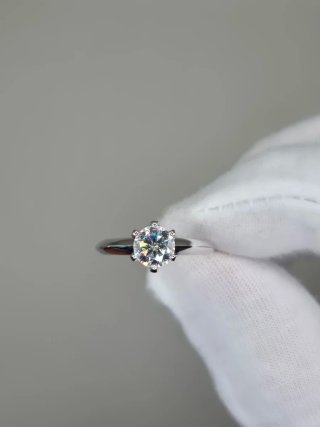 Anillo Solitario de Plata y Moissanita 1ct Talla