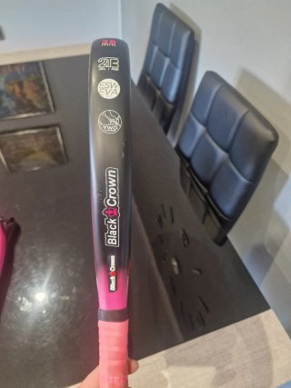 Pala pádel Black Crown rosa + funda