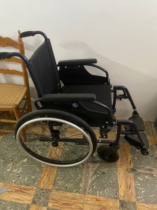 Silla de ruedas Vermeiren D200  nueva