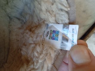 Stivali UGG con plateau beige