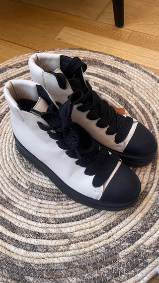 Zapatillas Panchic Piel Blanca y Negra