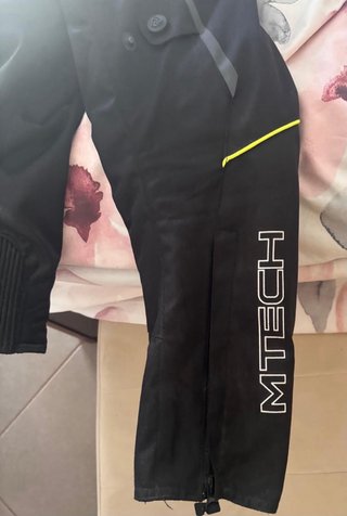 Chaqueta Mtech Negra Talla L