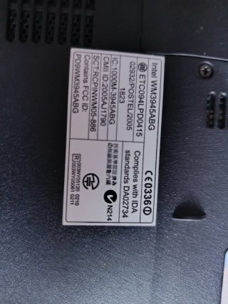 Ordenador portátil Acer negro con cargador