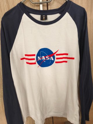 Camiseta NASA manga larga hombre Talla M
