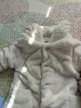 Lote 4 abrigos bebé 6 meses