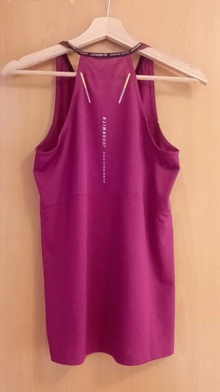 Camiseta deportiva sin mangas