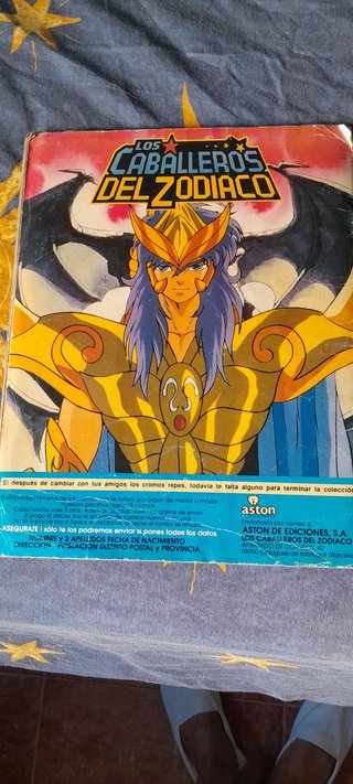 Colección Cromos Caballeros del Zodiaco
