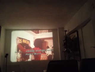 Largometraje 16mm + póster  LA MAGIA DE PARCHIS