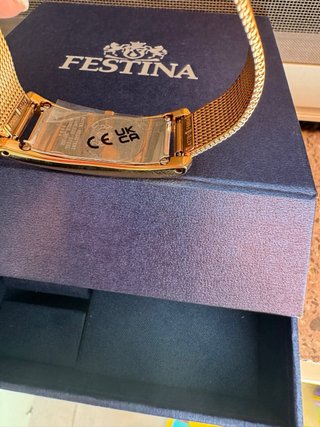Reloj Festina Dorado Mujer Nuevo