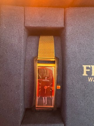 Reloj Festina Dorado Mujer Nuevo