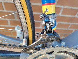 Bicicleta Scott de carretera gris