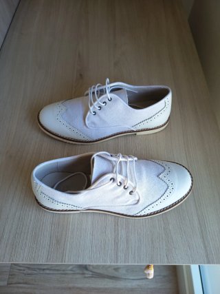 Traje y zapatos de comunión para niño