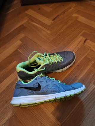 Zapatillas Nike Revolution 2 Hombre Gris/Verde