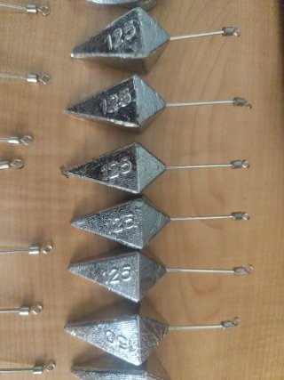 Lote 34 plomos surfcasting