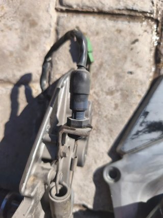 Estriberas Delanteras Kawasaki ZZR 600