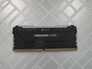 Corsair Vengeance PRO RGB DDR4 16GB 3600MHz