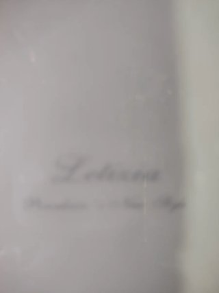 Sopera de porcelana blanca