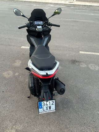 Aprilia SR GT 125 ABS 2023 - 12.000 km
