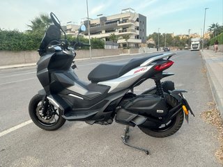 Aprilia SR GT 125 ABS 2023 - 12.000 km