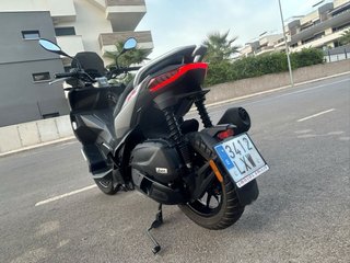 Aprilia SR GT 125 ABS 2023 - 12.000 km