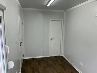 Contenedor oficina con baño