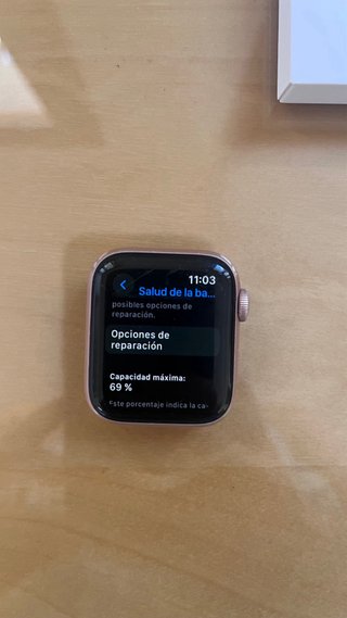 Apple Watch Series 4 40mm Rosa Arena