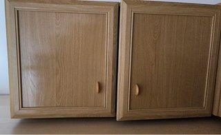 Muebles de habitación: camas y cajoneras