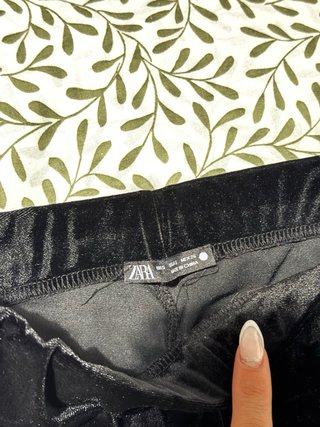 Pantaloni neri in velluto Zara - taglia S