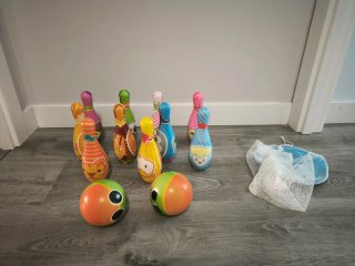 Juego de bolos infantil