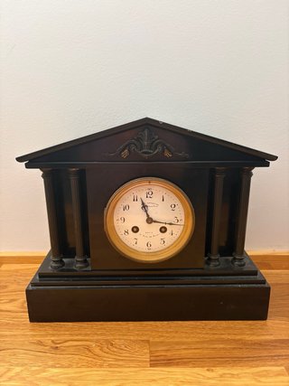 Reloj de sobremesa francés antiguo