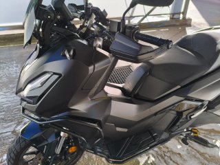 Honda ADV 350  Scooter Negra