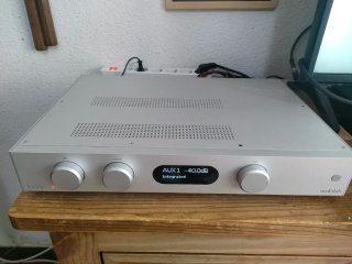 Amplificador Hifi Audiolab 8300A Plata