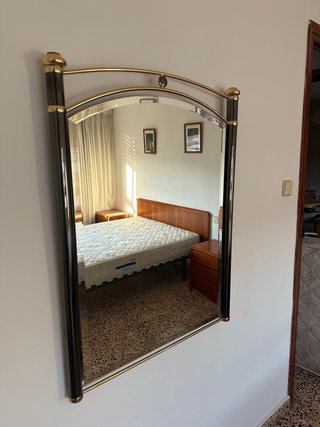 Habitación de adulto completa. Urge recoger