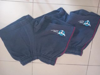 2 pantalones cortos chándal Colegio Juan Pablo II