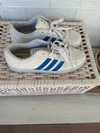 Zapatillas Adidas Neo Blancas y Azules