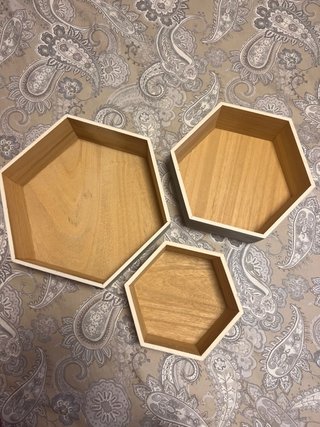Conjunto de 3 estantes hexagonales de madera