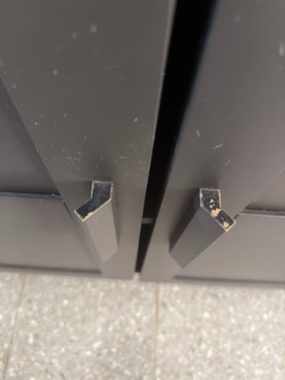 Aparador negro IKEA Brimnes