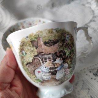 🇬🇧 Royal Doulton Brambly Hedge The Engagement