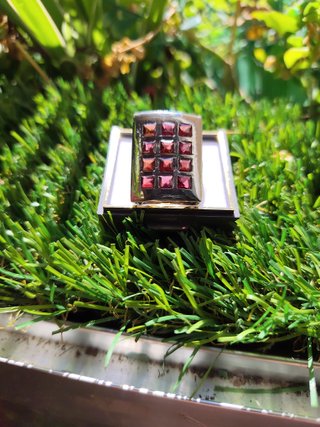 Anillo Plata con 12 Piedras Rojas Antiguo