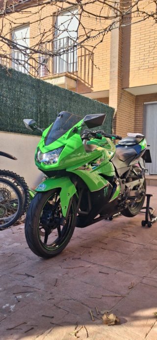 Moto Kawasaki ninja 250R