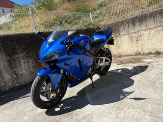 Honda CBR 600 RR Azul