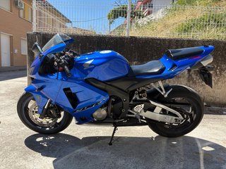 Honda CBR 600 RR Azul