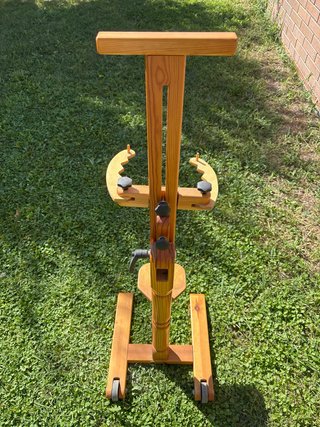Soporte caballete madera para cojín bolillos