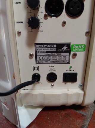 Altavoces activos Monacor MKA-60