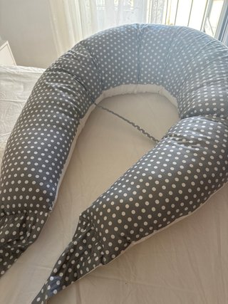 Cojín Lactancia Koala Babycare Gris Lunares