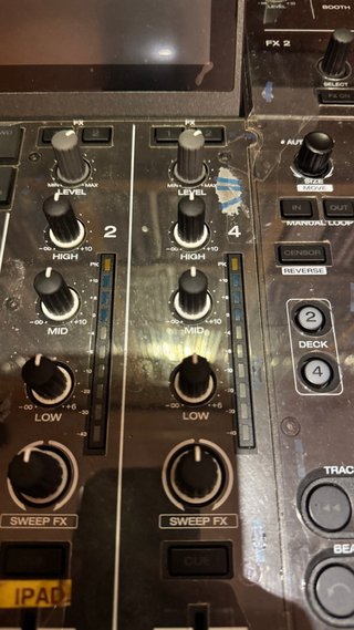 Controladora Denon DJ Prime 4+