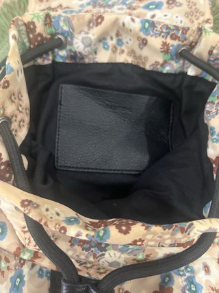 Mochila Parfois floral beige multicolor