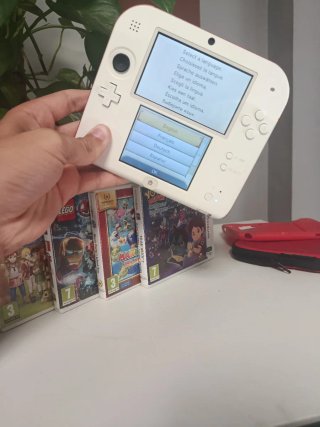 Nintendo 2DS Bianca