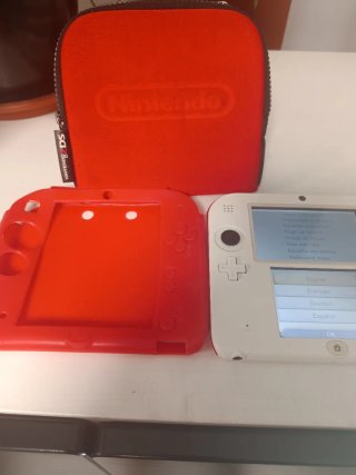 Nintendo 2DS Bianca